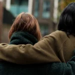 Mérgező barátnők: mely barátságok teszik tönkre az életet 30 és 50 év után is mergezo-baratnok-mely-baratsagok-teszik-tonkre-az-eletet-30-es.webp.webp